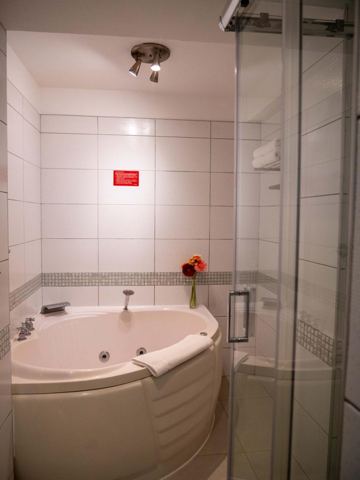 Hotel Britania San Borja Лима Экстерьер фото